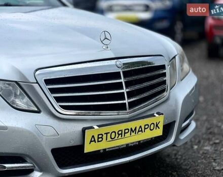 Сірий Мерседес Е-Клас, об'ємом двигуна 2.14 л та пробігом 271 тис. км за 11190 $, фото 13 на Automoto.ua