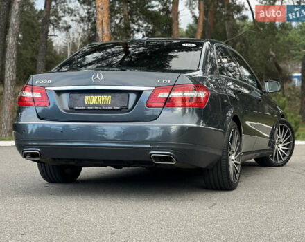 Серый Мерседес Е-Класс, объемом двигателя 2.14 л и пробегом 293 тыс. км за 11500 $, фото 14 на Automoto.ua