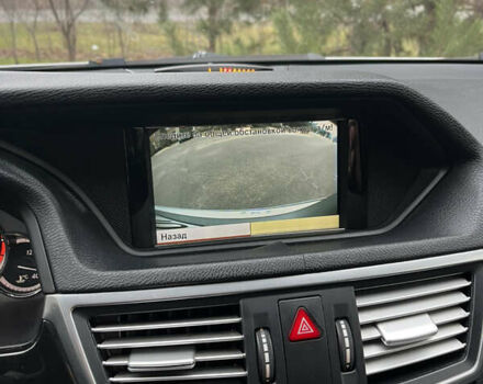 Серый Мерседес Е-Класс, объемом двигателя 2.2 л и пробегом 288 тыс. км за 11550 $, фото 11 на Automoto.ua