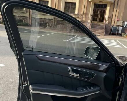 Серый Мерседес Е-Класс, объемом двигателя 2.99 л и пробегом 297 тыс. км за 15700 $, фото 7 на Automoto.ua