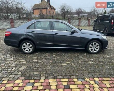 Сірий Мерседес Е-Клас, об'ємом двигуна 2.14 л та пробігом 357 тис. км за 6999 $, фото 2 на Automoto.ua