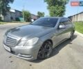 Сірий Мерседес Е-Клас, об'ємом двигуна 2.2 л та пробігом 263 тис. км за 12300 $, фото 1 на Automoto.ua