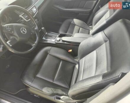 Мерседес Е-Класс 2011 в Буче на Automoto.ua Серый Мерседес Е-Класс, объемом двигателя 2.1 л и пробегом 326 тыс. км за 1000 $, фото 2 на Automoto.ua