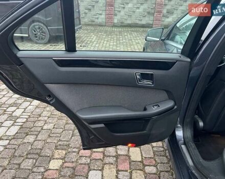 Сірий Мерседес Е-Клас, об'ємом двигуна 2.14 л та пробігом 357 тис. км за 6999 $, фото 15 на Automoto.ua