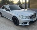 Сірий Мерседес Е-Клас, об'ємом двигуна 3.5 л та пробігом 140 тис. км за 15000 $, фото 2 на Automoto.ua