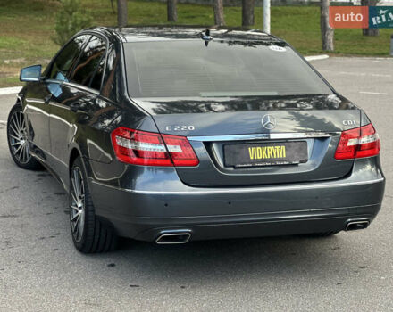 Серый Мерседес Е-Класс, объемом двигателя 2.14 л и пробегом 293 тыс. км за 11500 $, фото 16 на Automoto.ua