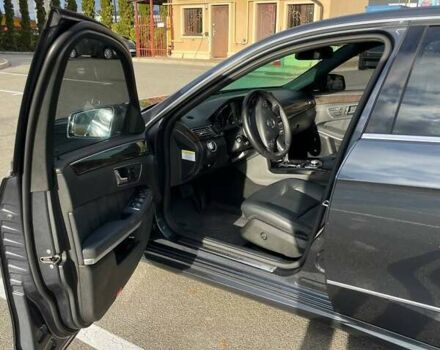 Серый Мерседес Е-Класс, объемом двигателя 2.99 л и пробегом 297 тыс. км за 15700 $, фото 8 на Automoto.ua