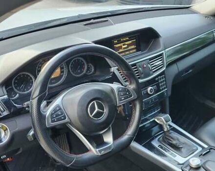 Сірий Мерседес Е-Клас, об'ємом двигуна 1.8 л та пробігом 260 тис. км за 12200 $, фото 9 на Automoto.ua