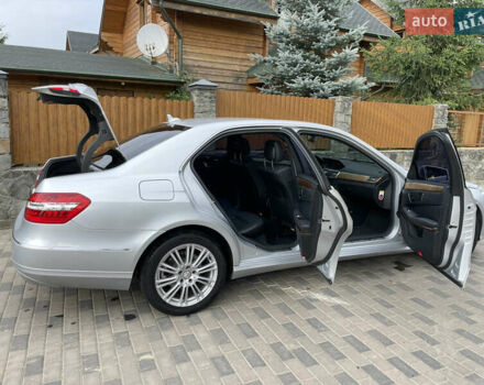 Сірий Мерседес Е-Клас, об'ємом двигуна 3 л та пробігом 145 тис. км за 12699 $, фото 15 на Automoto.ua
