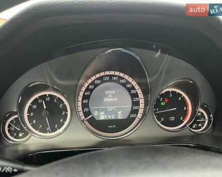 Серый Мерседес Е-Класс, объемом двигателя 2.2 л и пробегом 288 тыс. км за 11550 $, фото 16 на Automoto.ua