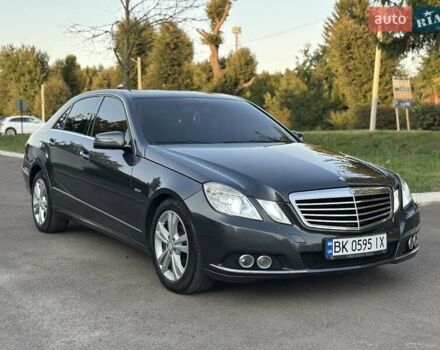 Сірий Мерседес Е-Клас, об'ємом двигуна 2.2 л та пробігом 314 тис. км за 12150 $, фото 6 на Automoto.ua
