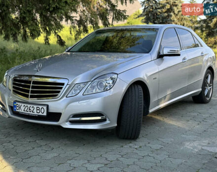 Мерседес Е-Класс 2011 в Запорожье на Automoto.ua Серый Мерседес Е-Класс, объемом двигателя 2.1 л и пробегом 250 тыс. км за 13500 $, фото 8 на Automoto.ua