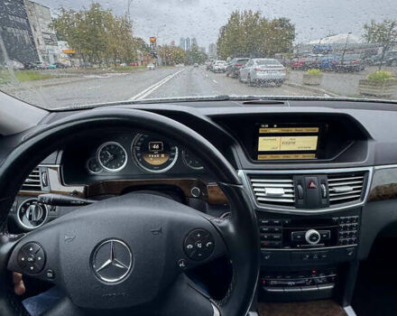 Сірий Мерседес Е-Клас, об'ємом двигуна 2.14 л та пробігом 274 тис. км за 12500 $, фото 6 на Automoto.ua