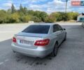 Сірий Мерседес Е-Клас, об'ємом двигуна 3 л та пробігом 293 тис. км за 15900 $, фото 3 на Automoto.ua