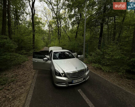 Сірий Мерседес Е-Клас, об'ємом двигуна 2.14 л та пробігом 220 тис. км за 14000 $, фото 10 на Automoto.ua