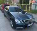 Серый Мерседес Е-Класс, объемом двигателя 2.14 л и пробегом 321 тыс. км за 13900 $, фото 1 на Automoto.ua