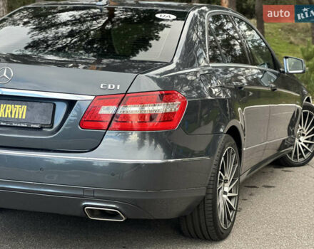 Серый Мерседес Е-Класс, объемом двигателя 2.14 л и пробегом 293 тыс. км за 11500 $, фото 13 на Automoto.ua