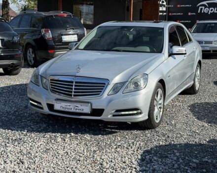 Серый Мерседес Е-Класс, объемом двигателя 1.8 л и пробегом 211 тыс. км за 12000 $, фото 1 на Automoto.ua