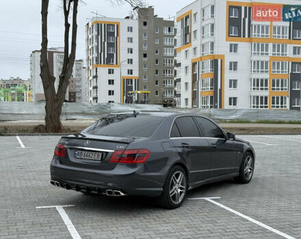 Сірий Мерседес Е-Клас, об'ємом двигуна 2.2 л та пробігом 344 тис. км за 14500 $, фото 4 на Automoto.ua