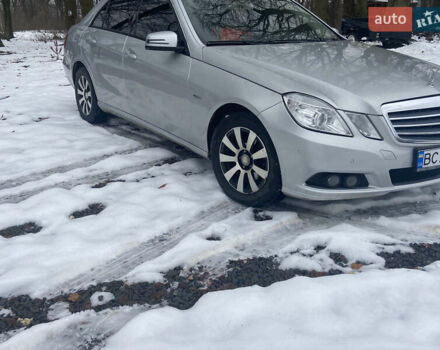 Сірий Мерседес Е-Клас, об'ємом двигуна 2.14 л та пробігом 209 тис. км за 11000 $, фото 18 на Automoto.ua