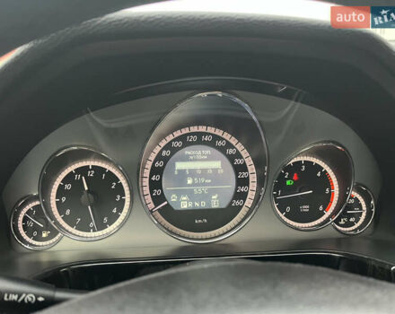 Серый Мерседес Е-Класс, объемом двигателя 2.2 л и пробегом 288 тыс. км за 11550 $, фото 15 на Automoto.ua