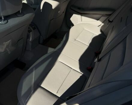 Серый Мерседес Е-Класс, объемом двигателя 1.8 л и пробегом 211 тыс. км за 12000 $, фото 16 на Automoto.ua