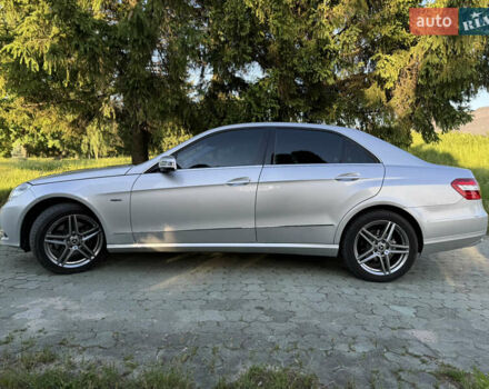 Мерседес Е-Класс 2011 в Запорожье на Automoto.ua Серый Мерседес Е-Класс, объемом двигателя 2.1 л и пробегом 250 тыс. км за 13500 $, фото 7 на Automoto.ua