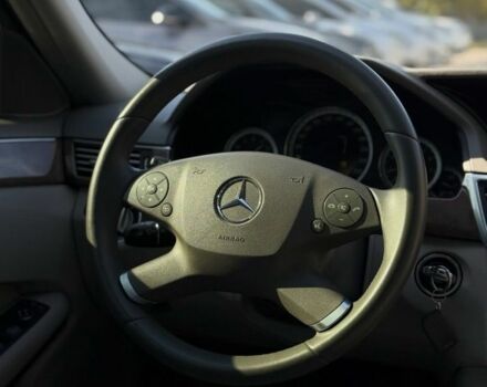 Серый Мерседес Е-Класс, объемом двигателя 1.8 л и пробегом 211 тыс. км за 12000 $, фото 9 на Automoto.ua