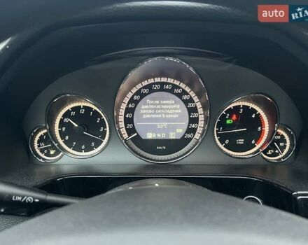 Сірий Мерседес Е-Клас, об'ємом двигуна 2.14 л та пробігом 357 тис. км за 6999 $, фото 11 на Automoto.ua