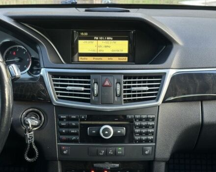 Сірий Мерседес Е-Клас, об'ємом двигуна 2.1 л та пробігом 293 тис. км за 11500 $, фото 14 на Automoto.ua