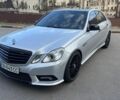 Сірий Мерседес Е-Клас, об'ємом двигуна 3.5 л та пробігом 140 тис. км за 15000 $, фото 1 на Automoto.ua