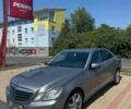 Сірий Мерседес Е-Клас, об'ємом двигуна 2.2 л та пробігом 222 тис. км за 13000 $, фото 2 на Automoto.ua