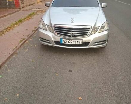 Серый Мерседес Е-Класс, объемом двигателя 1.8 л и пробегом 400 тыс. км за 9536 $, фото 3 на Automoto.ua