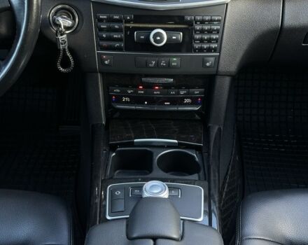 Сірий Мерседес Е-Клас, об'ємом двигуна 2.1 л та пробігом 293 тис. км за 11500 $, фото 15 на Automoto.ua