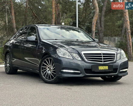 Серый Мерседес Е-Класс, объемом двигателя 2.14 л и пробегом 293 тыс. км за 11500 $, фото 5 на Automoto.ua