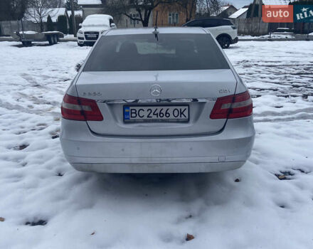 Сірий Мерседес Е-Клас, об'ємом двигуна 2.14 л та пробігом 209 тис. км за 11000 $, фото 13 на Automoto.ua