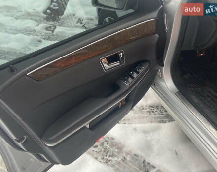 Сірий Мерседес Е-Клас, об'ємом двигуна 2.14 л та пробігом 209 тис. км за 11000 $, фото 10 на Automoto.ua