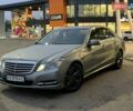 Серый Мерседес Е-Класс, объемом двигателя 2.2 л и пробегом 288 тыс. км за 10550 $, фото 1 на Automoto.ua