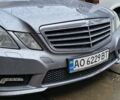Серый Мерседес Е-Класс, объемом двигателя 2.2 л и пробегом 300 тыс. км за 11000 $, фото 1 на Automoto.ua