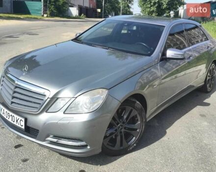 Мерседес Е-Класс 2011 в Буче на Automoto.ua Серый Мерседес Е-Класс, объемом двигателя 2.1 л и пробегом 326 тыс. км за 1000 $, фото 4 на Automoto.ua