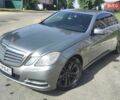 Мерседес Е-Класс 2011 в Буче на Automoto.ua Серый Мерседес Е-Класс, объемом двигателя 2.1 л и пробегом 326 тыс. км за 1000 $, фото 4 на Automoto.ua