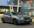 Серый Мерседес Е-Класс, объемом двигателя 2.2 л и пробегом 288 тыс. км за 10550 $, фото 1 на Automoto.ua