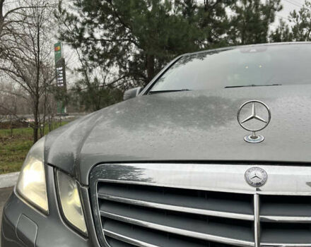 Серый Мерседес Е-Класс, объемом двигателя 2.2 л и пробегом 288 тыс. км за 11550 $, фото 17 на Automoto.ua