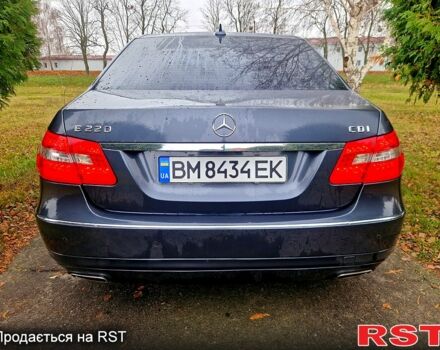 Серый Мерседес Е-Класс, объемом двигателя 2.1 л и пробегом 203 тыс. км за 11800 $, фото 2 на Automoto.ua