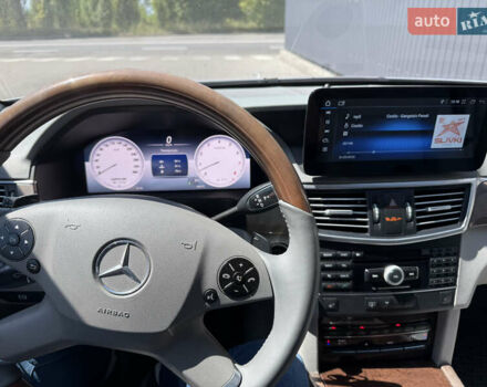 Серый Мерседес Е-Класс, объемом двигателя 2.99 л и пробегом 283 тыс. км за 13500 $, фото 12 на Automoto.ua