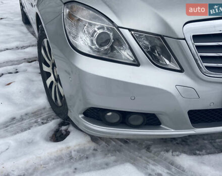 Сірий Мерседес Е-Клас, об'ємом двигуна 2.14 л та пробігом 209 тис. км за 11000 $, фото 19 на Automoto.ua
