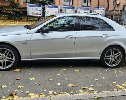 Сірий Мерседес Е-Клас, об'ємом двигуна 1.8 л та пробігом 260 тис. км за 12200 $, фото 7 на Automoto.ua