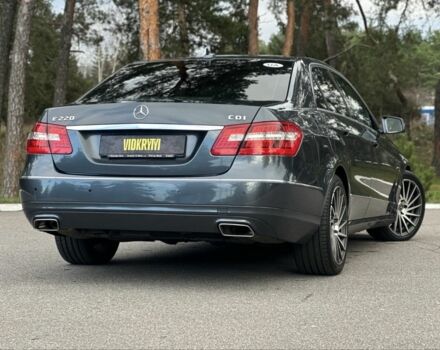 Сірий Мерседес Е-Клас, об'ємом двигуна 2.1 л та пробігом 293 тис. км за 11500 $, фото 8 на Automoto.ua