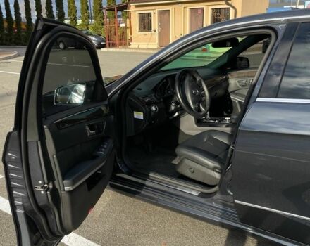 Серый Мерседес Е-Класс, объемом двигателя 3 л и пробегом 304 тыс. км за 15200 $, фото 5 на Automoto.ua