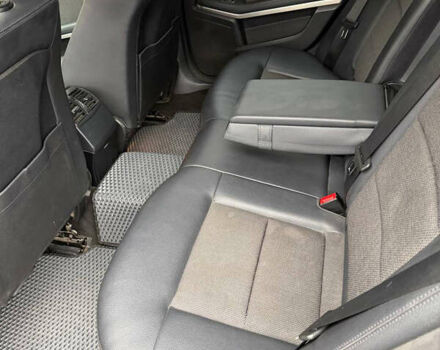 Серый Мерседес Е-Класс, объемом двигателя 0 л и пробегом 191 тыс. км за 11200 $, фото 8 на Automoto.ua